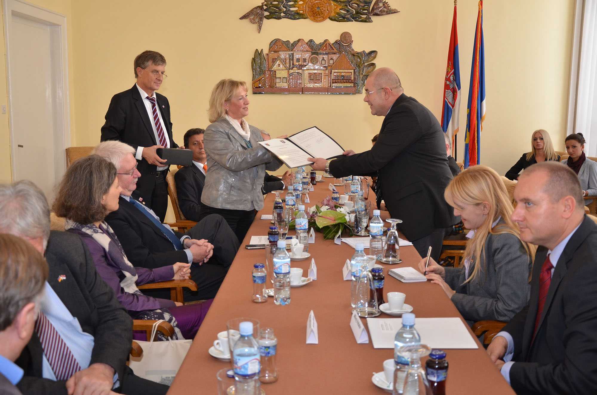 Uručivanje Izjave o namerama i sastanak delegacija parlamenata Vojvodine i Hesena